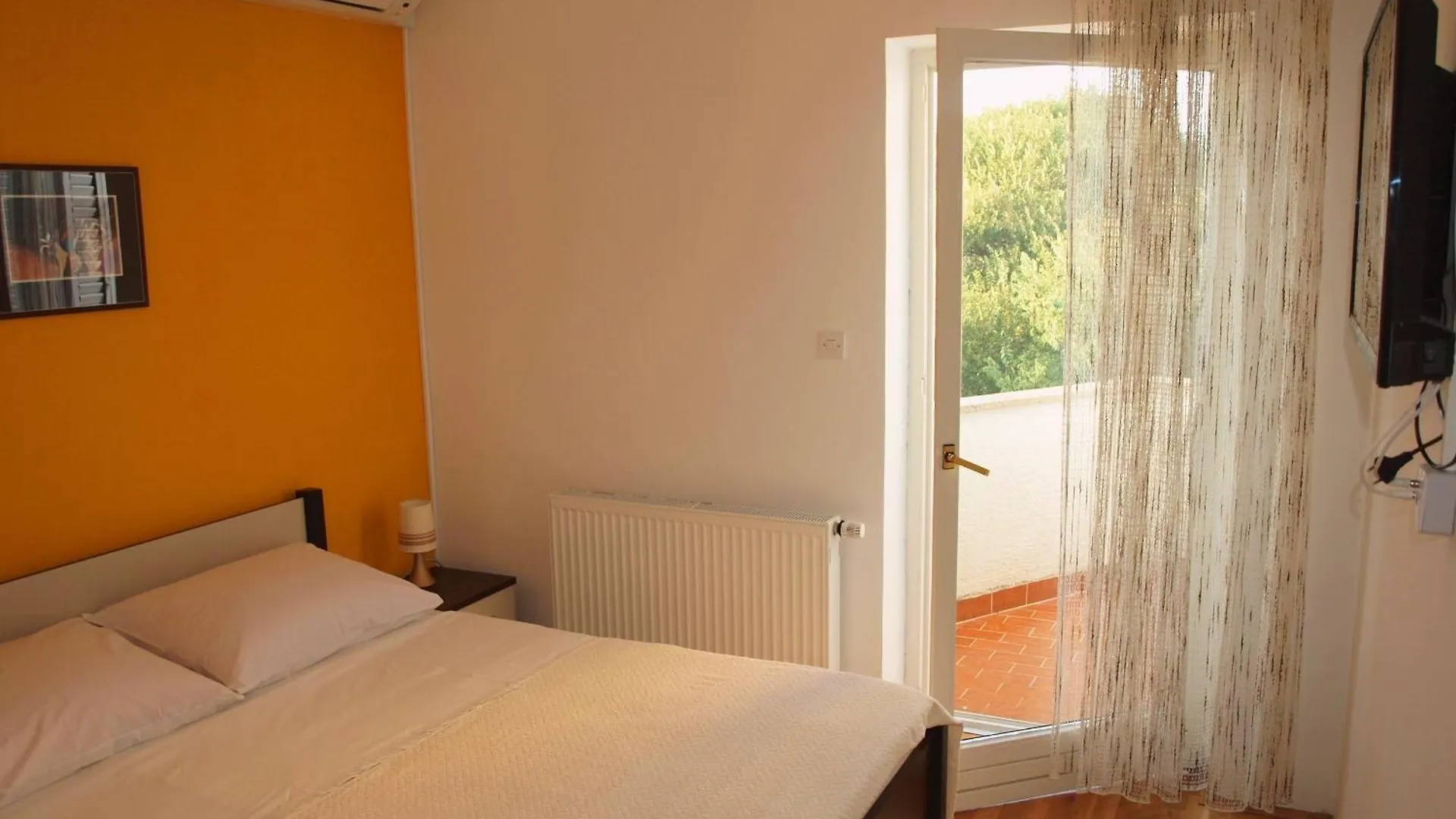 Ana Guest House Nin