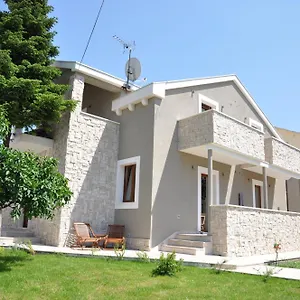 Pensjonat Lucica Trogir