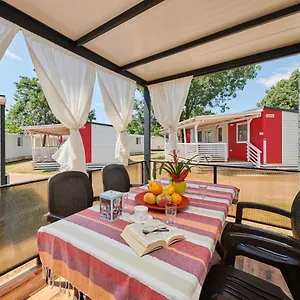 Kompleks wypoczynkowy Camping Adria Mobile Park Umag